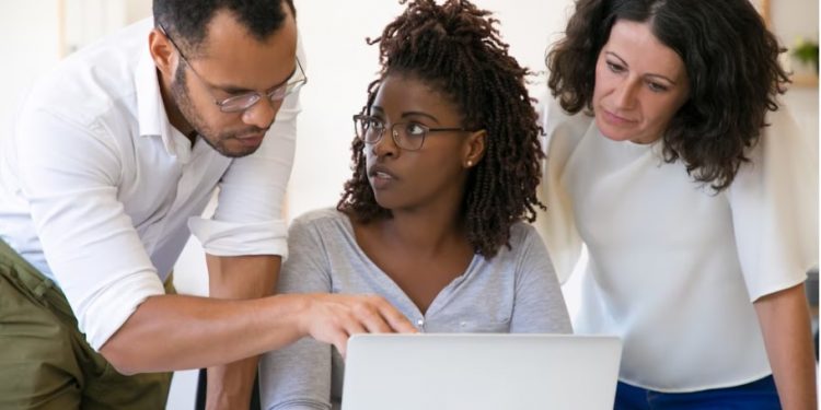 Essential Tactics for Gaining Traction with an SEO Startup