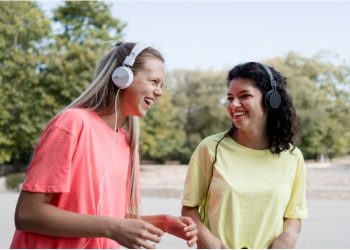 Noise-Cancelling Earphones: Exploring the Tech and Its Advantages