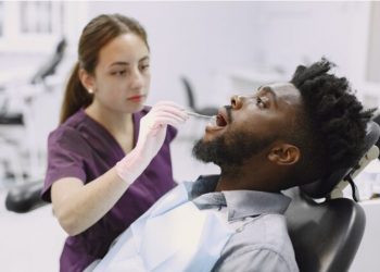 Do You Seek a Root Canal Specialist in Brooklyn?