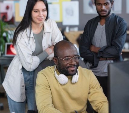 Guru launches Slack AI search. Now, employees can search across all their apps–without leaving Slack.