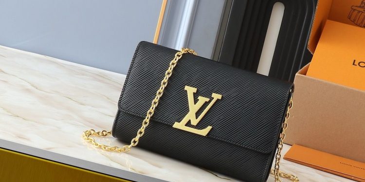 Louis Vuitton Handbag Purse Buying Guide