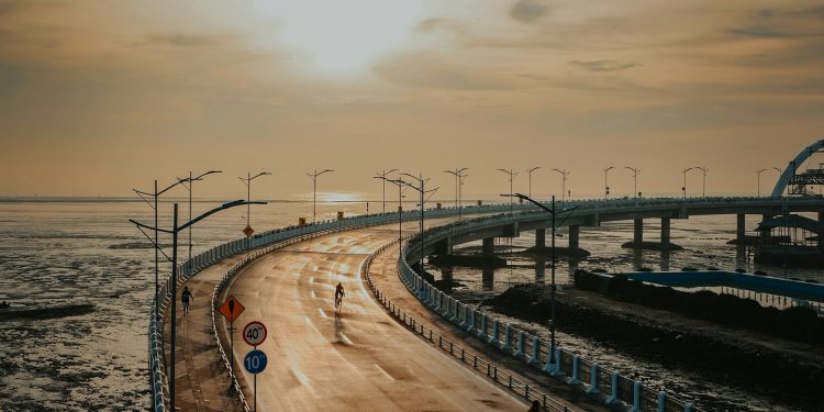 Explore Surabaya: Easy Flights from Singapore