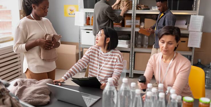 Overcoming Common Challenges in Team Collaboration: Leveraging Cloud Over Storehouse for Seamless Communication